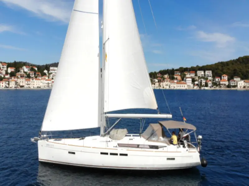 Elsa, Main image