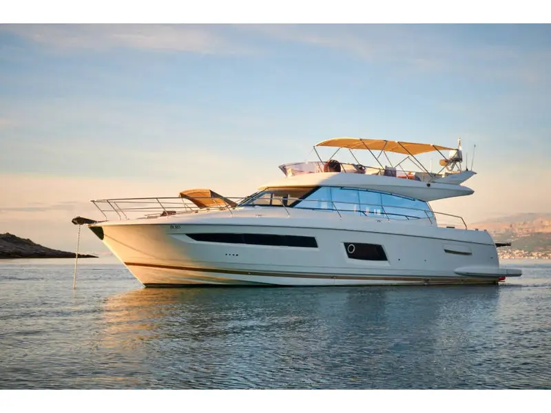 Very Bery, Prestige 550 Fly