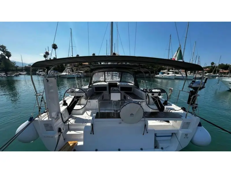 GRAZIA, Main image