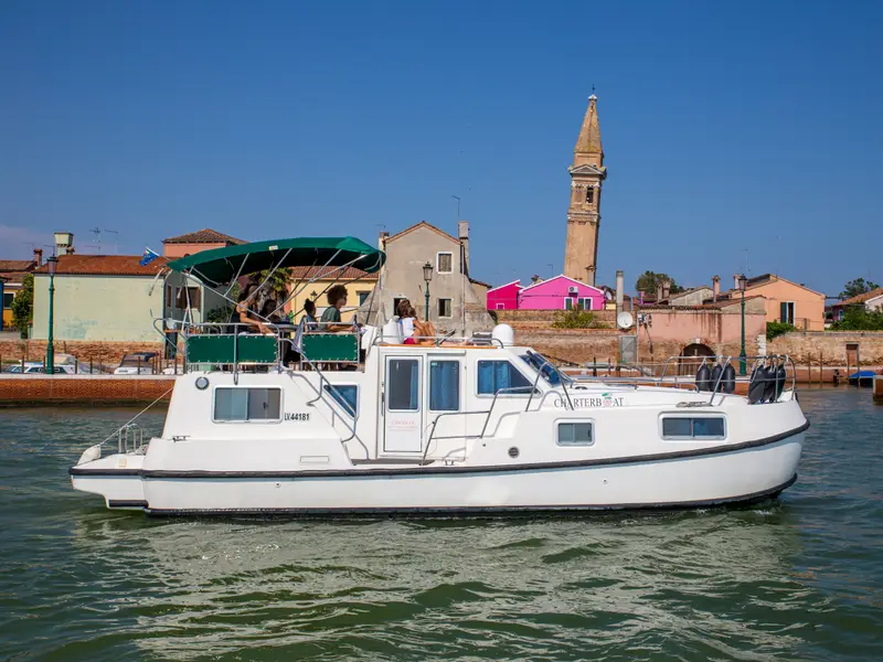 Tip Top, Houseboat