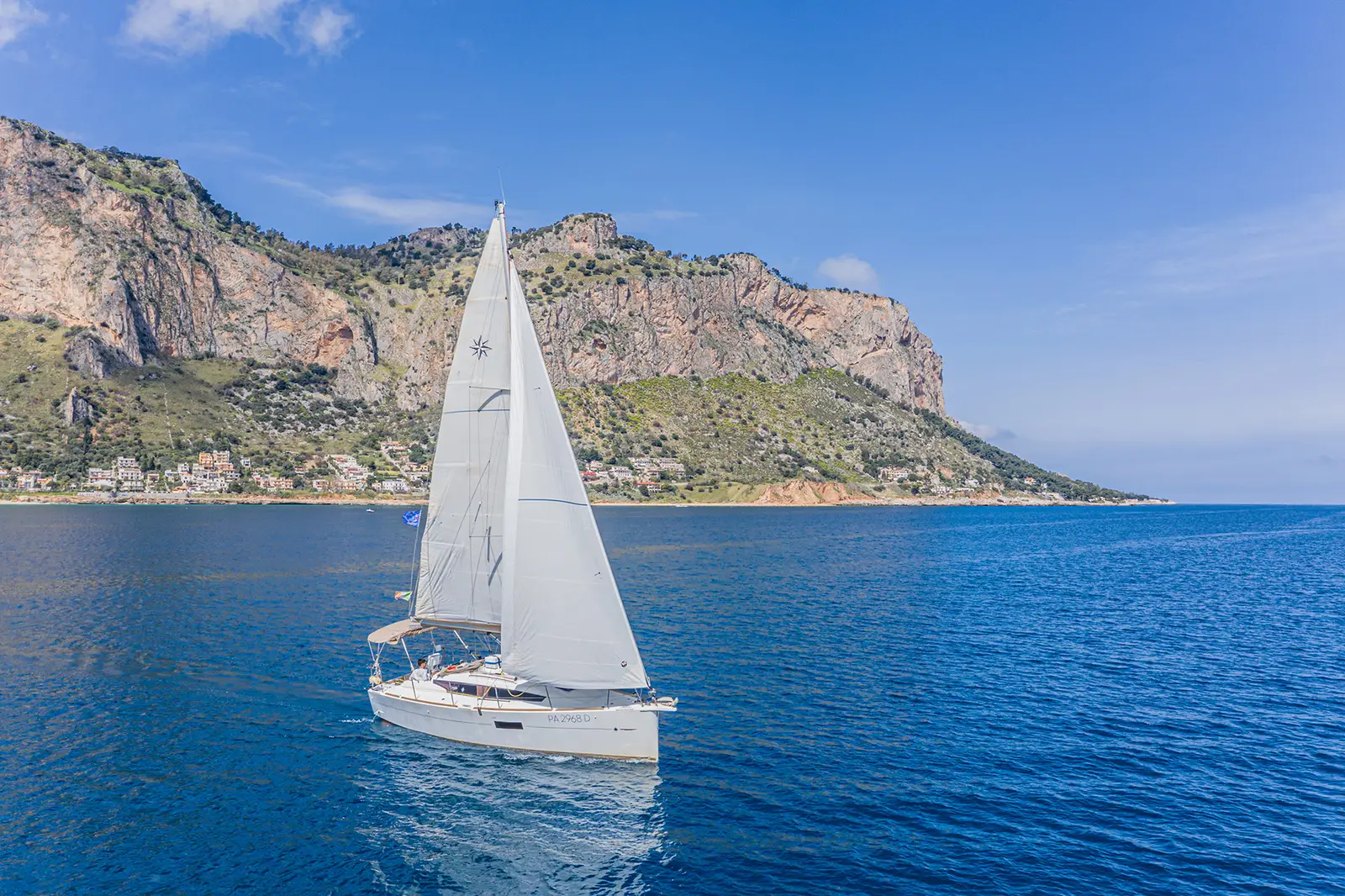 Hija del Viento, Sun Odyssey 319