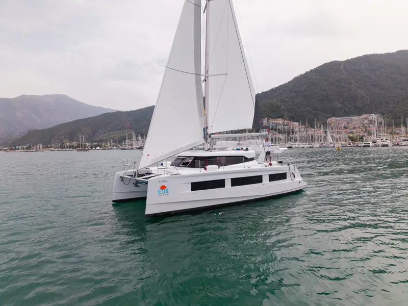 Aura, Aventura 45