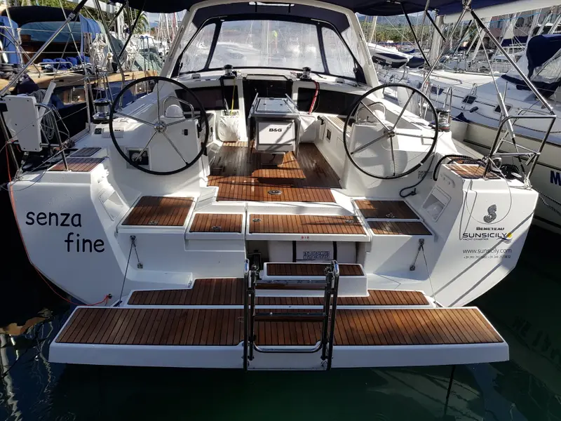 Senza Fine  ( A/C and Generator ), Oceanis 48