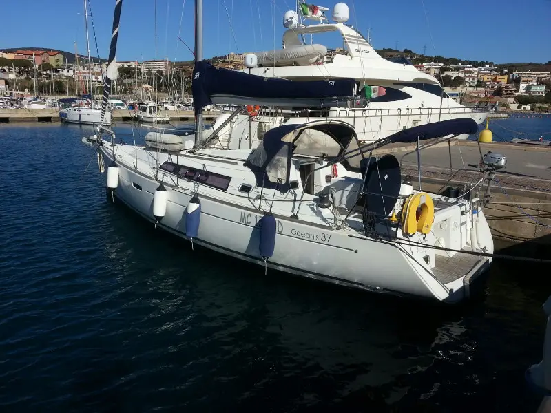 Romantica, Oceanis 37