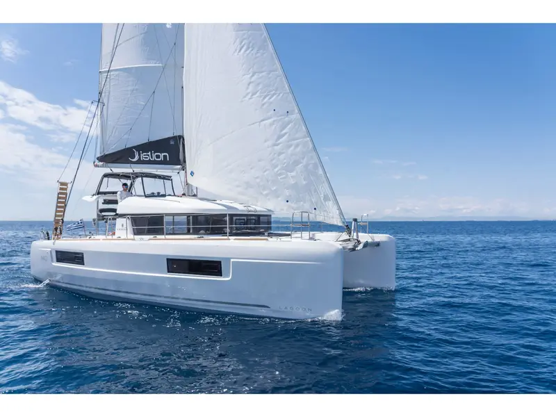 Nemo, Lagoon 40