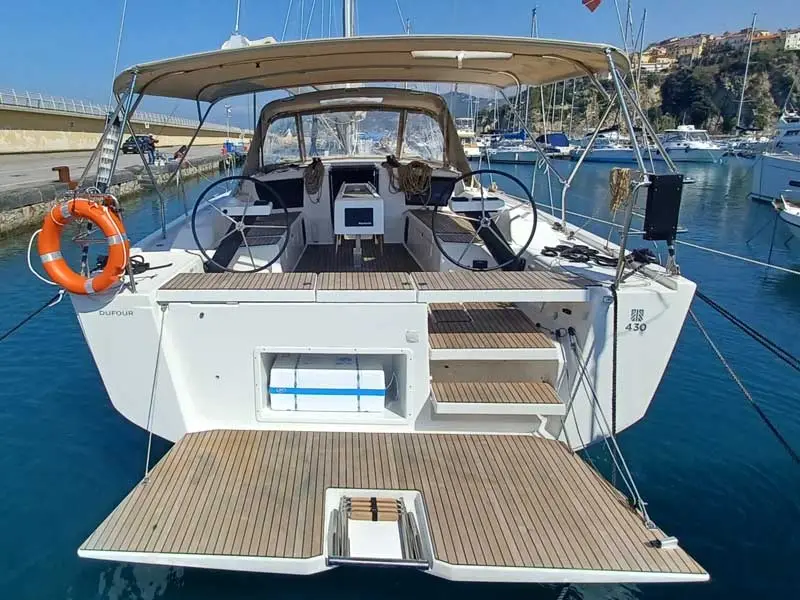SunLuis, Dufour 430