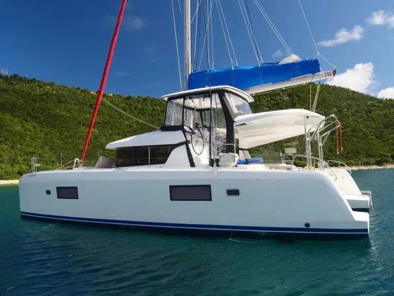 Tiamo IV, Lagoon 42