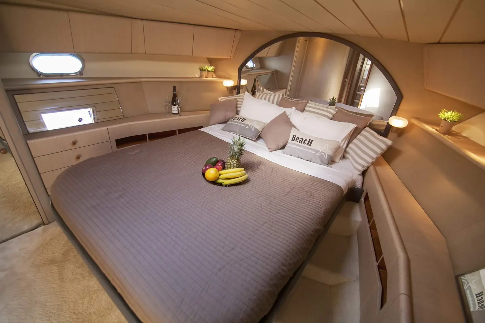 Ferretti, Foto 28