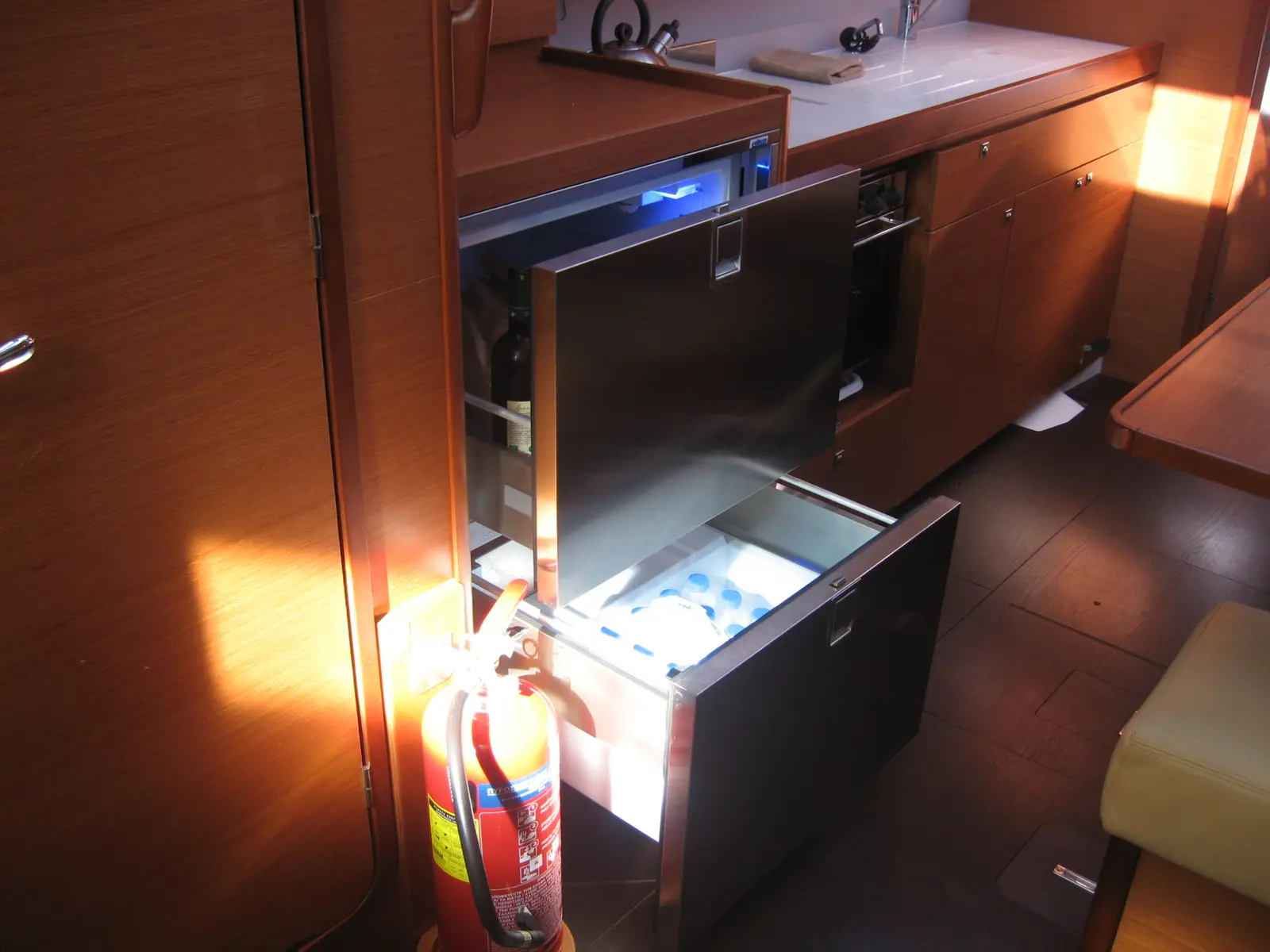 Delta, Foto 13