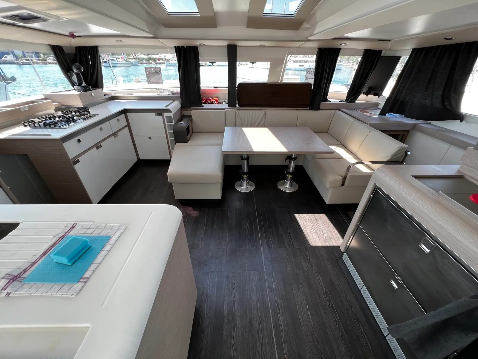 Angie, Interior image