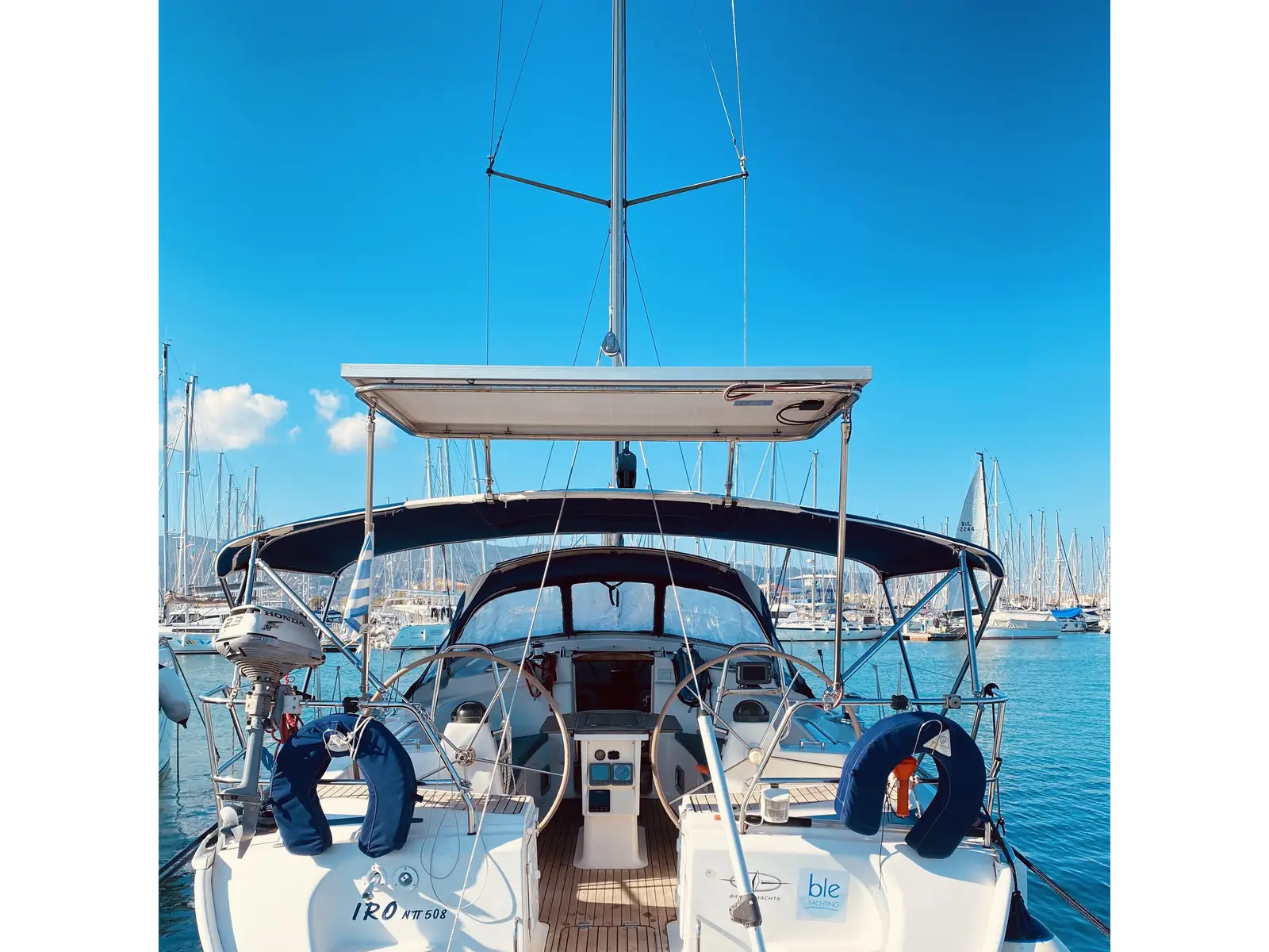 Iro (Pax 7), Bavaria 42 Cruiser