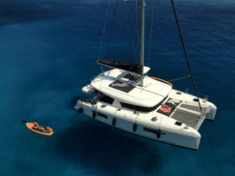 ALIZE, Lagoon 42