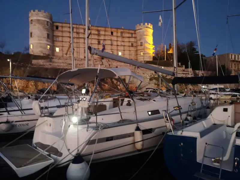 Tamra, Foto 4