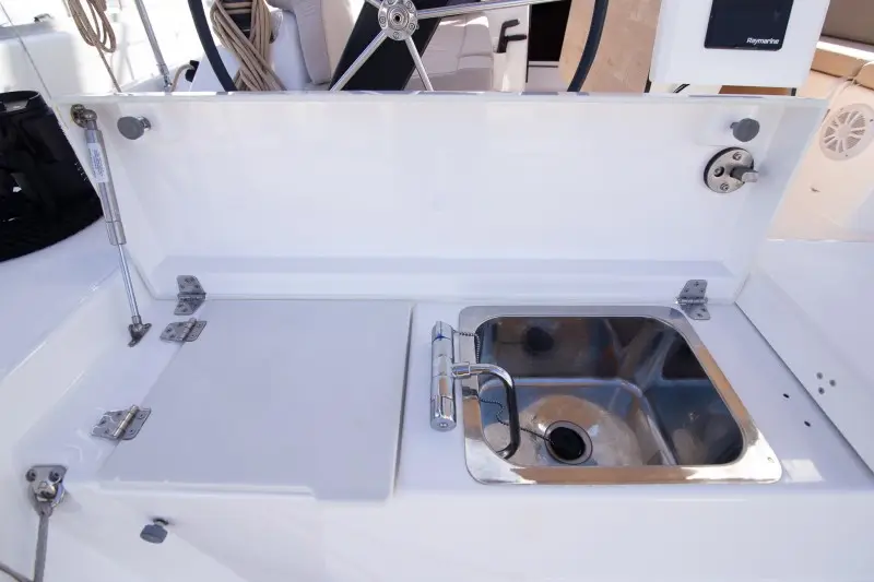 Barone, Dufour 390