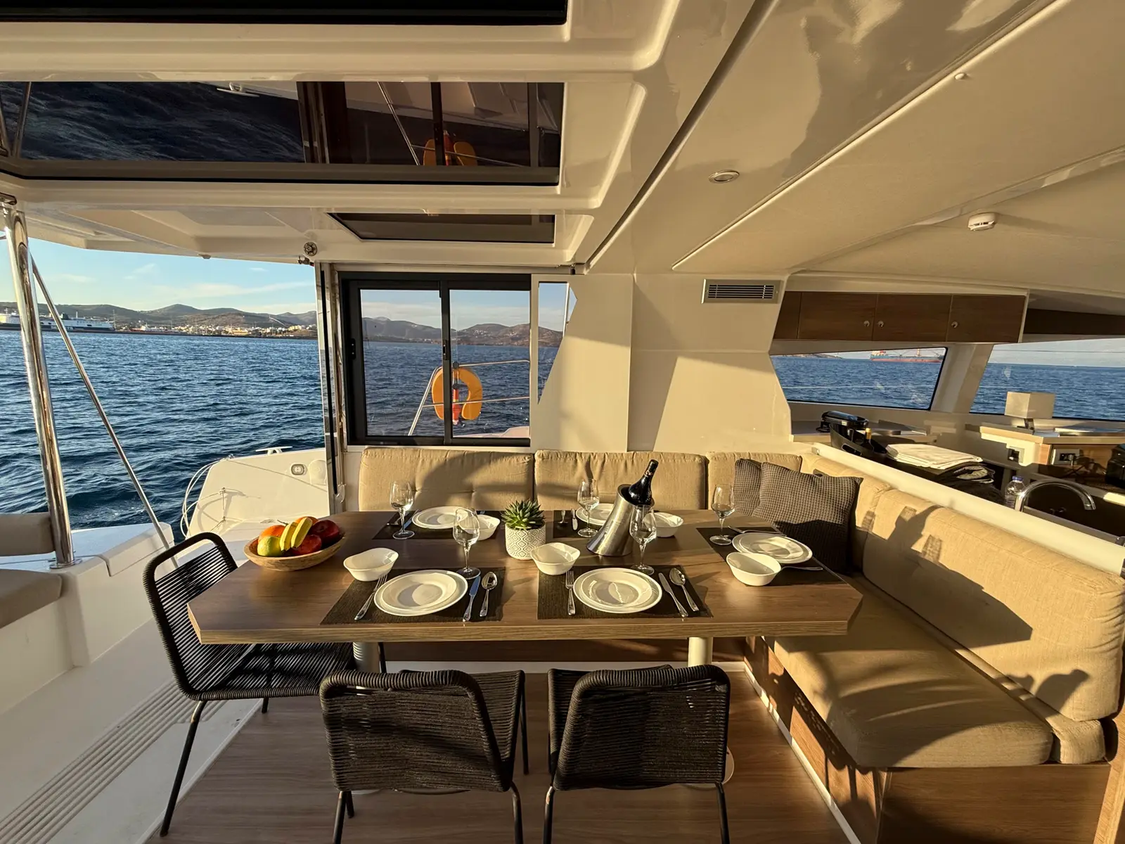 Jeux D'Hiver, Interior image