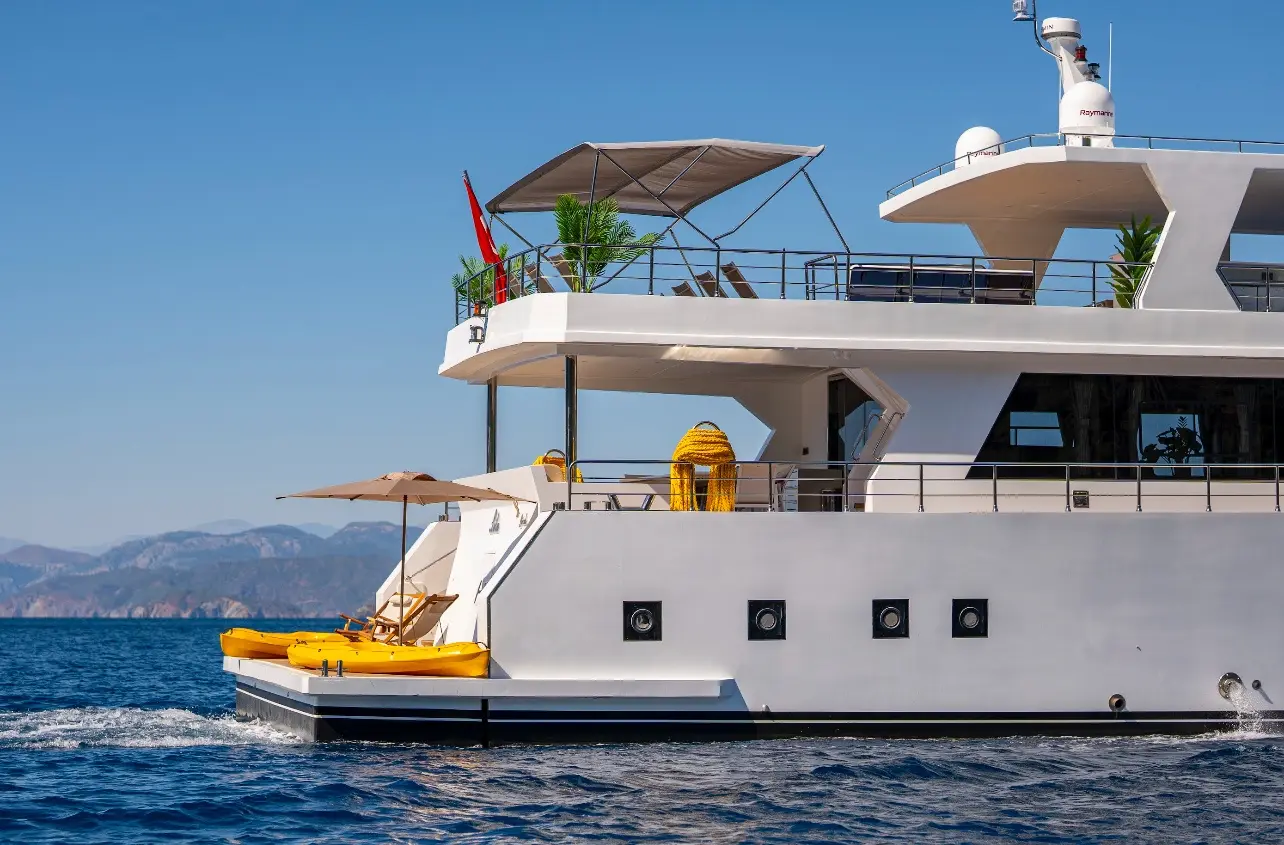Lila Trawler, Foto 6