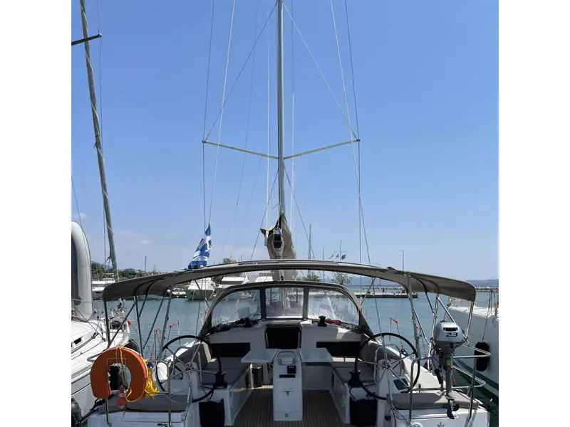 Electra, Sun Odyssey 490