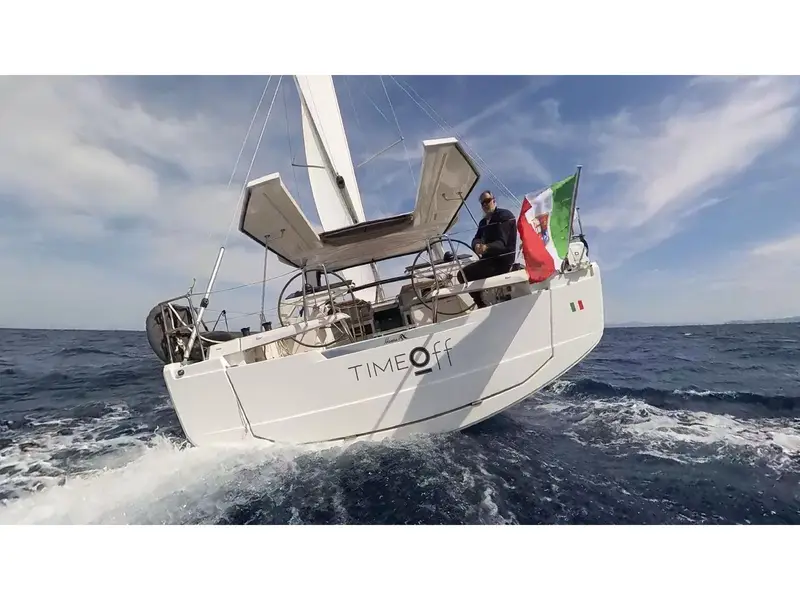Time Off, Hanse 460