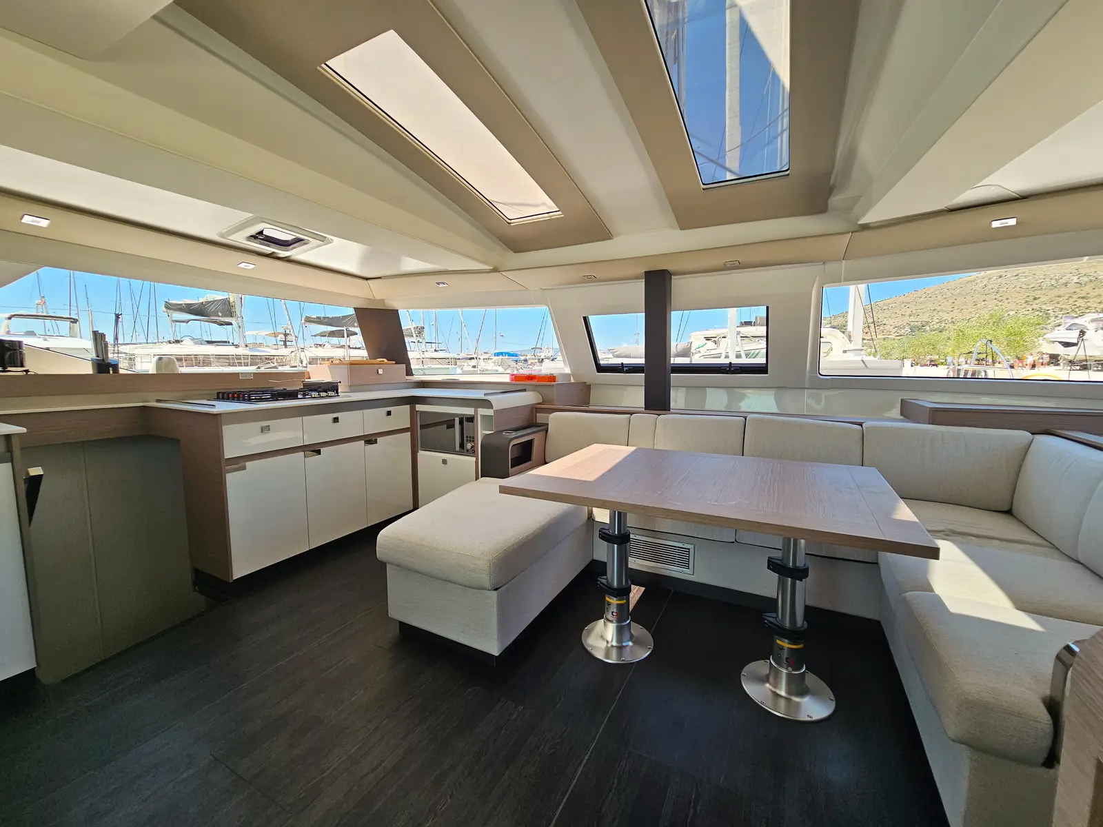 Marina, Interior image