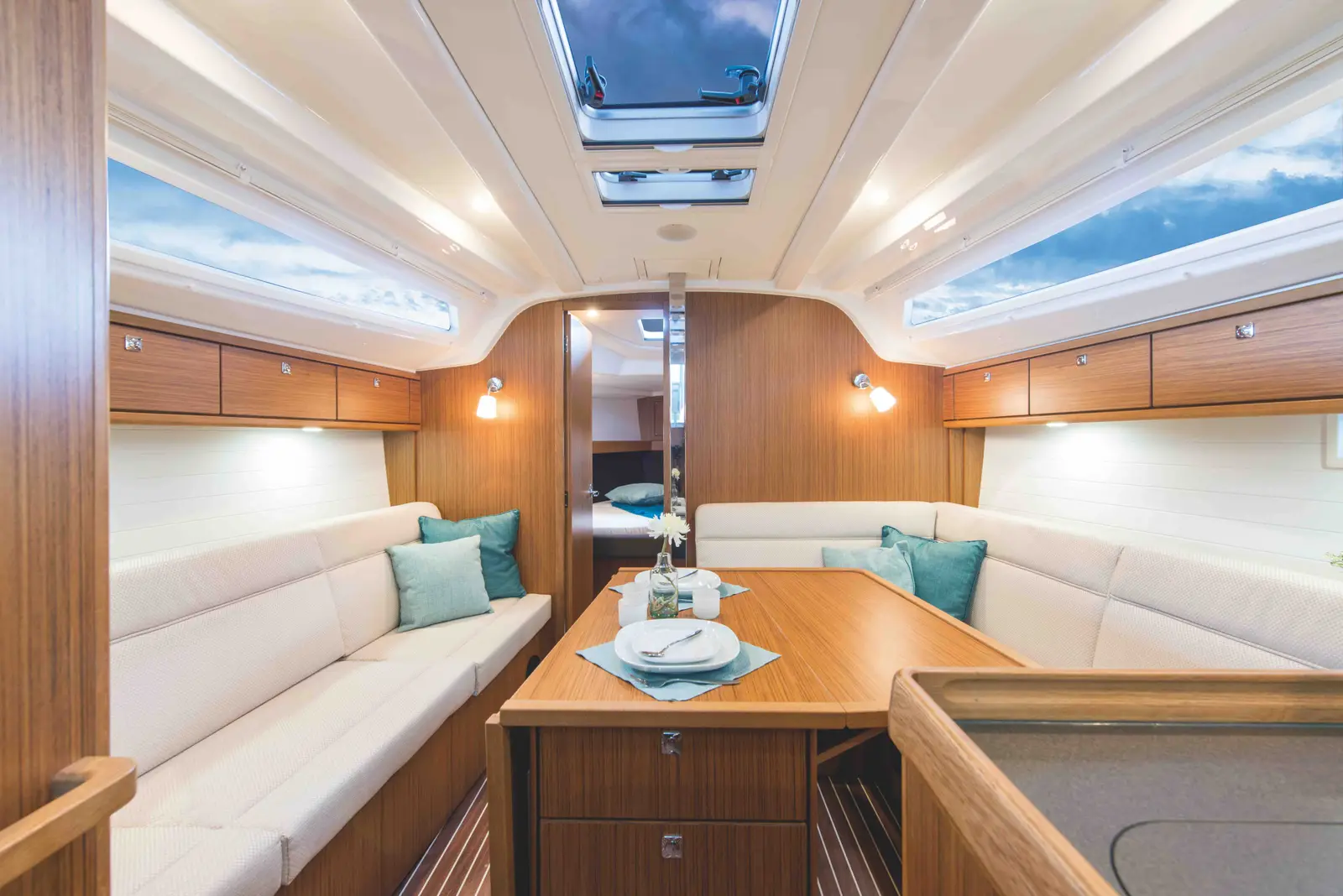 Sunseeker, Foto 2
