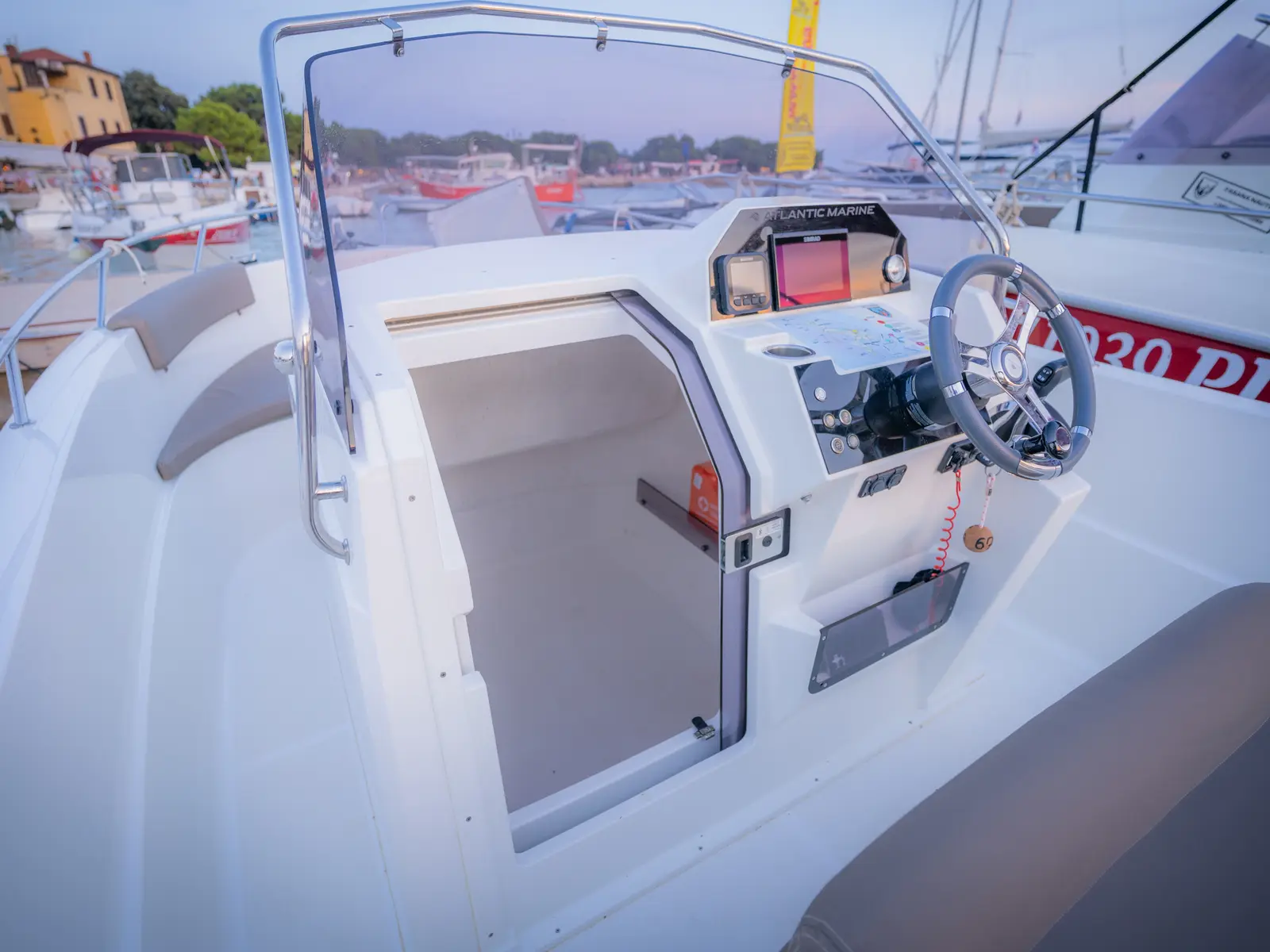Atlantic Marine, Interior image