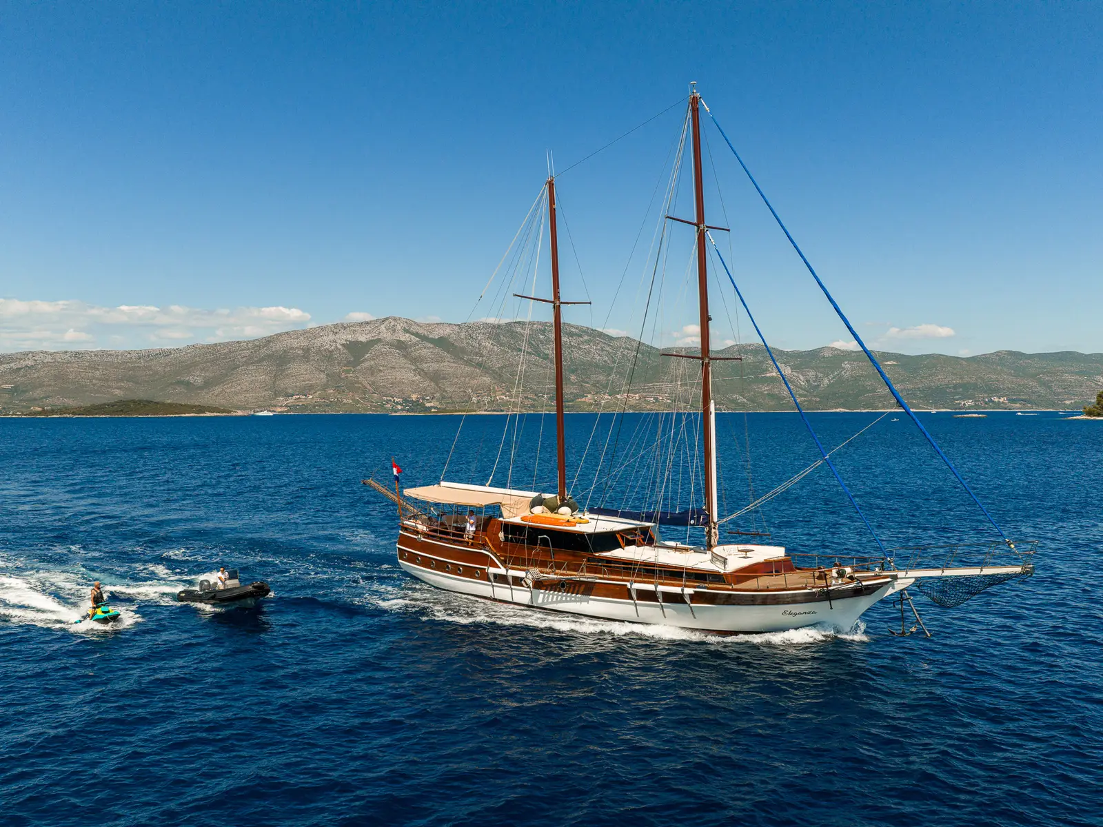 Eleganza, Main image