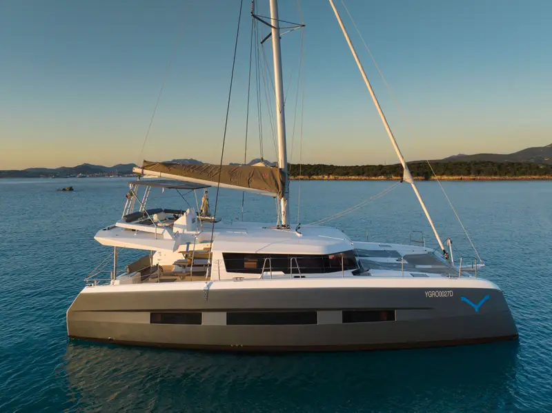 Delphinus, Dufour Catamaran 48