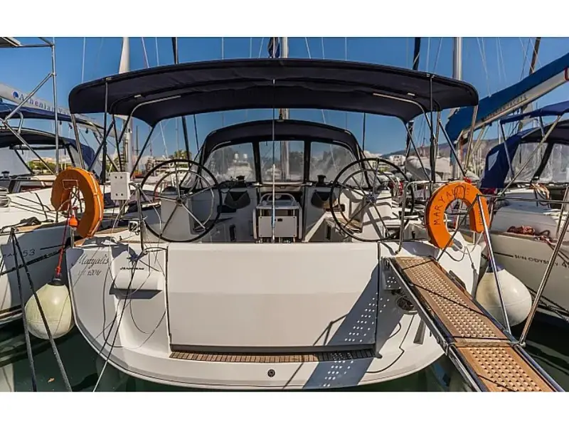 MARYALIS, Sun Odyssey 519