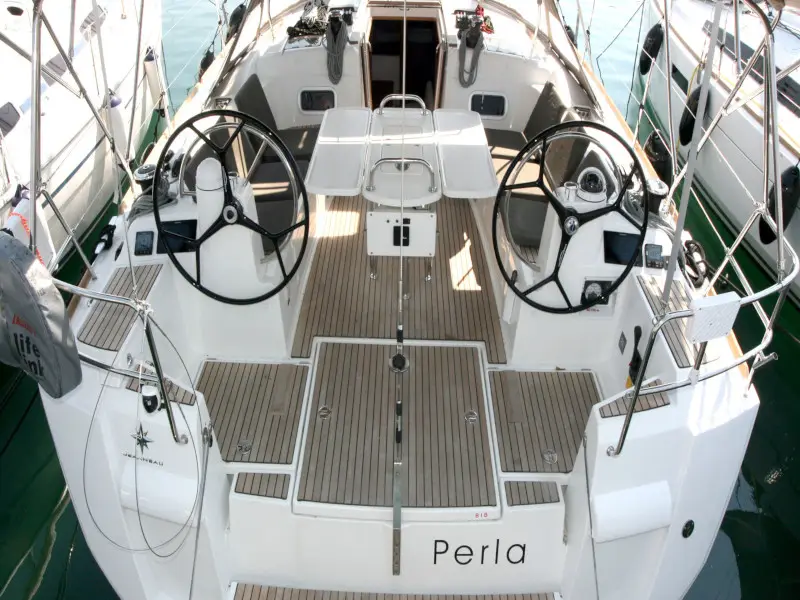 Perla, Main image