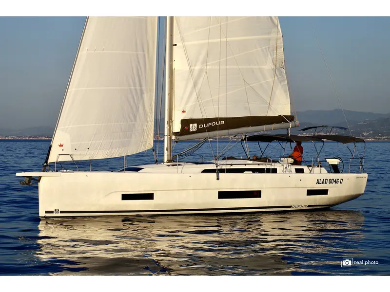 Perla - Water maker, Solar Panel, Dufour 470