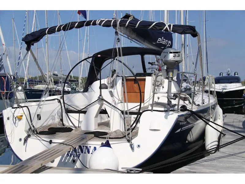 Arianna, exterior