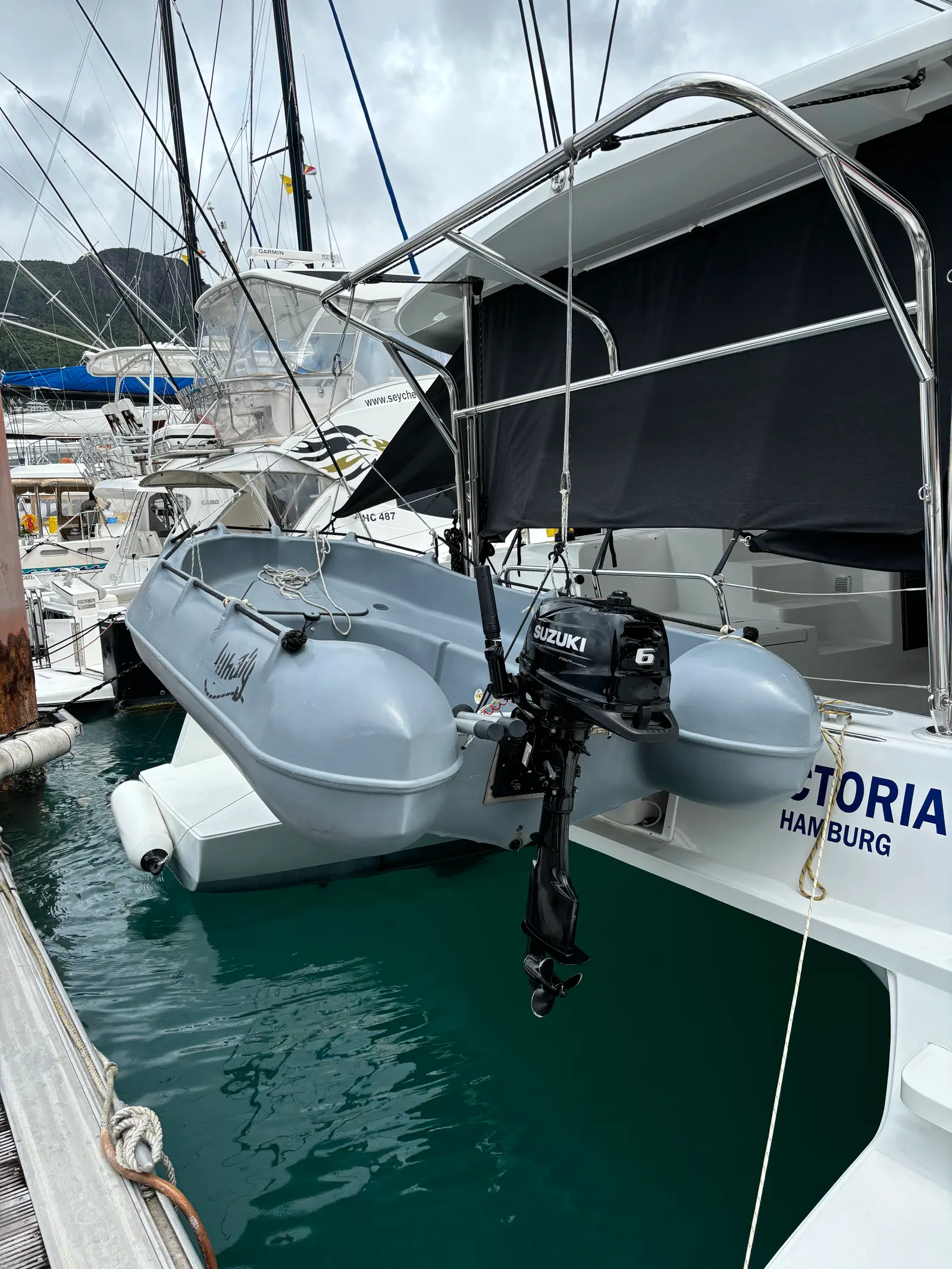 Victoria, Dinghy