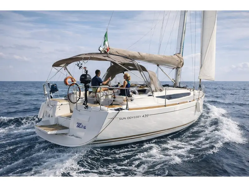 Mira, Sun Odyssey 439