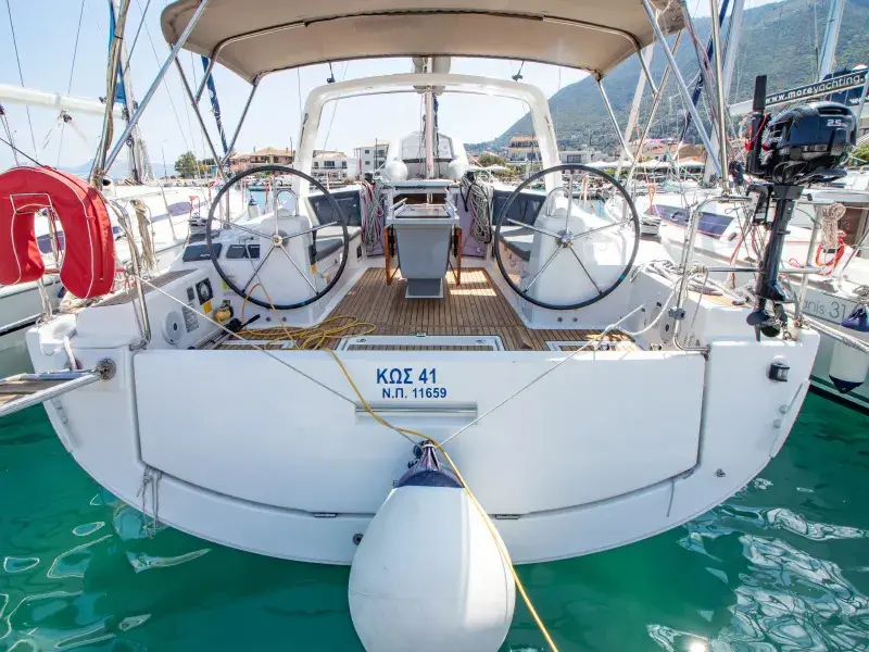 Kos 41, Oceanis 41.1