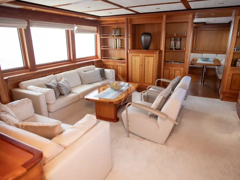 SEA BREEZE II, Interior image