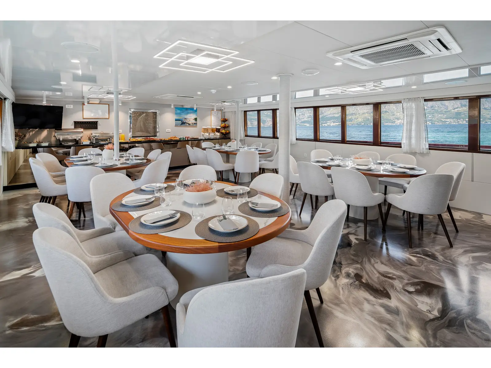 MS Carpe Diem, Interior image