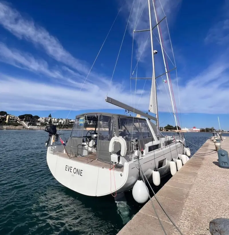 Eve One, Oceanis 54