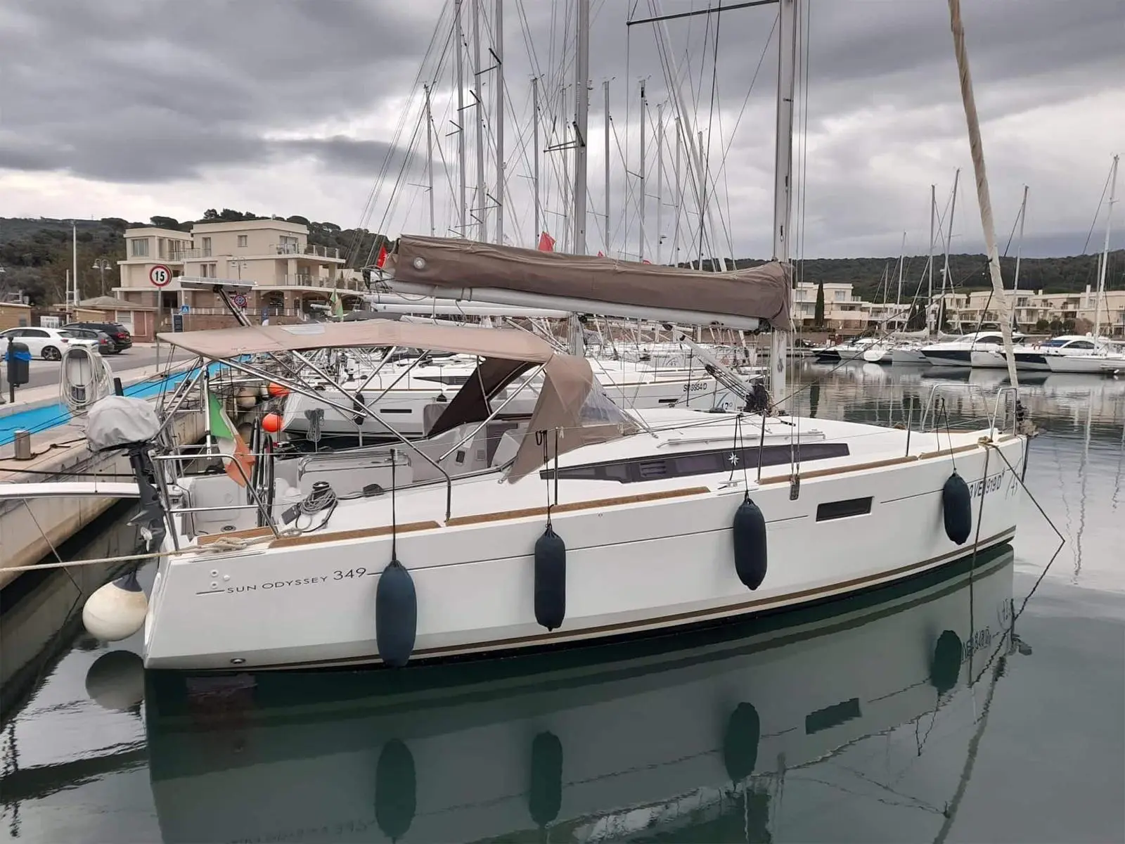 Anatema, Sun Odyssey 349