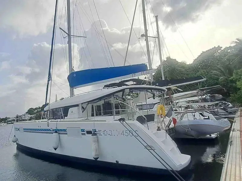 Belle, Lagoon 450 Sport