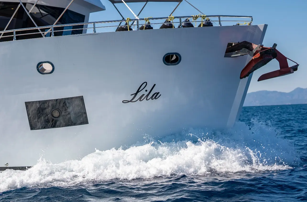 Lila Trawler, Foto 4