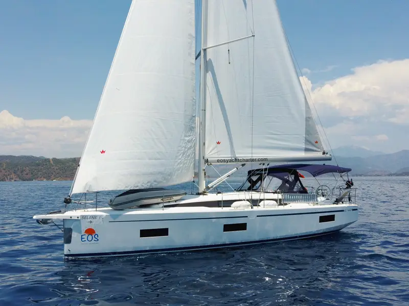 Selene, Bavaria C42